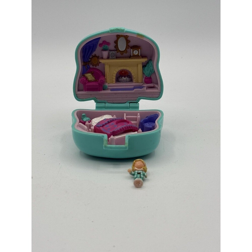 Vintage Bluebird Polly Pocket 1993 Cat Sleepover Compact Doll Playset Bedroom